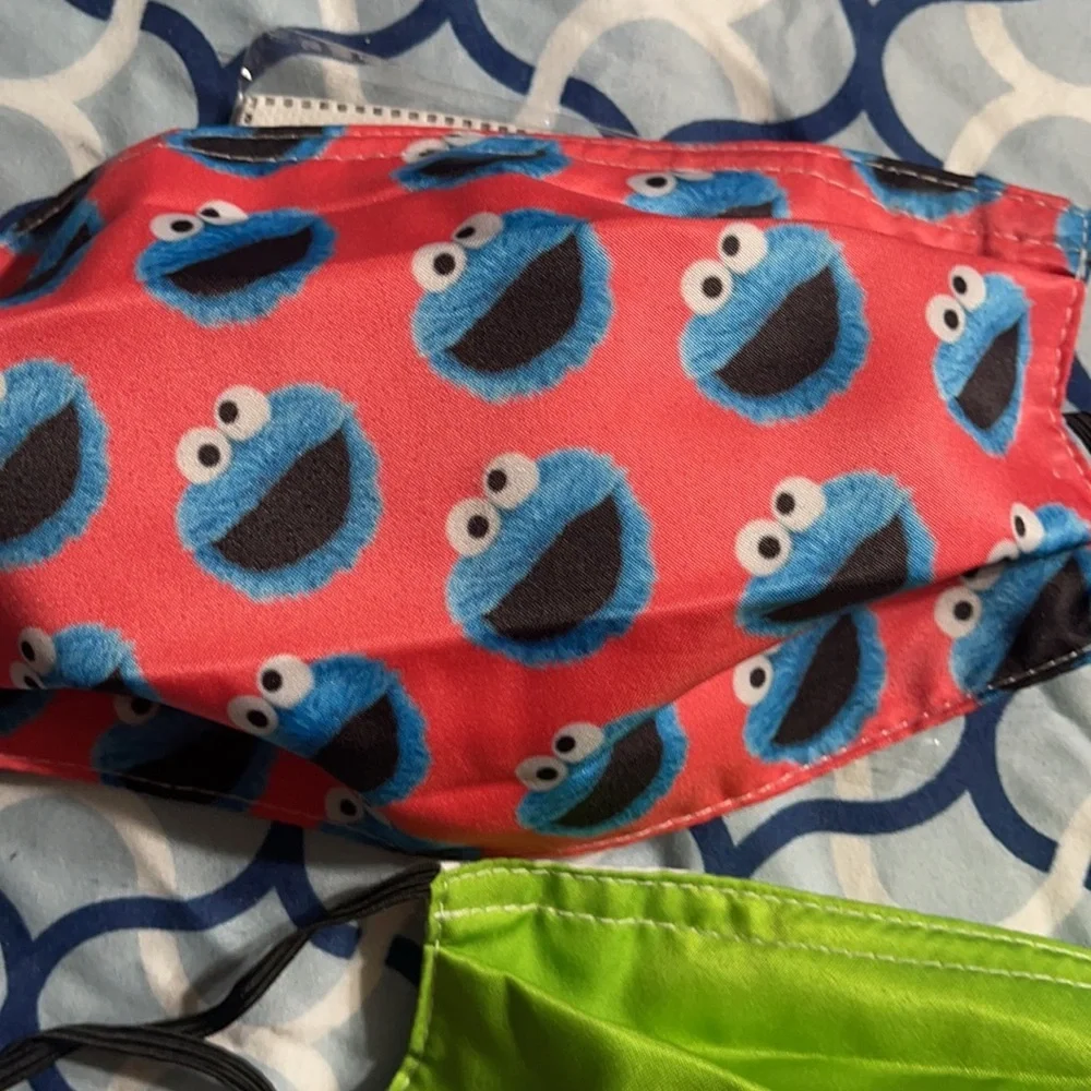 New set/3 Sesame Street face masks